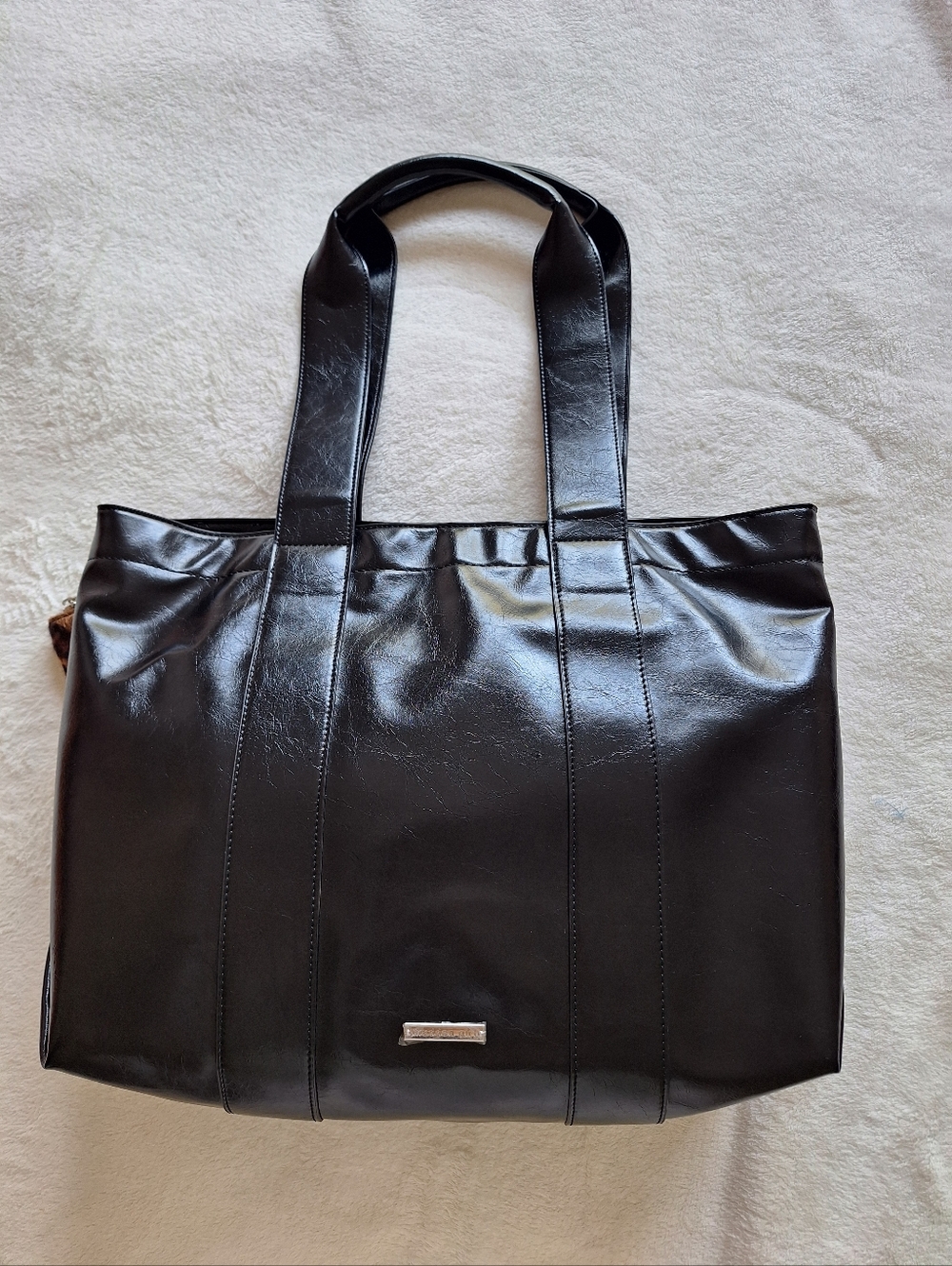 NWT Madden Girl Black Crinkle Tote Set + Leopard Pouch & Heart Charms